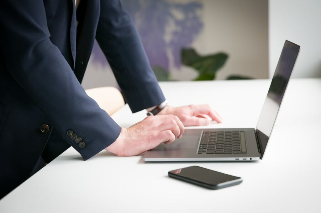 La gestion électronique des documents permet le télétravail